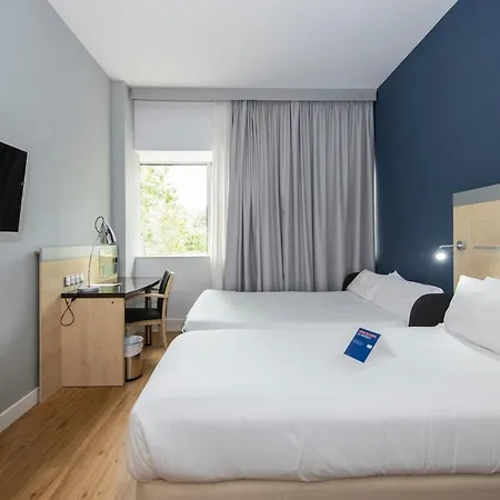 Hotel Express 22@ By Ihg