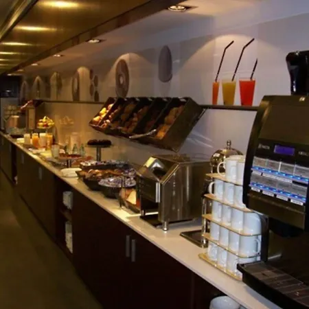 ホテル Express 22@ By Ihg 3*