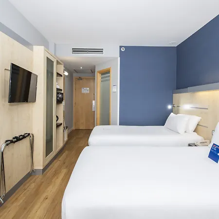 Express 22@ By Ihg