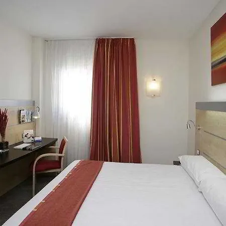 Express 22@ By Ihg Hotel 3*