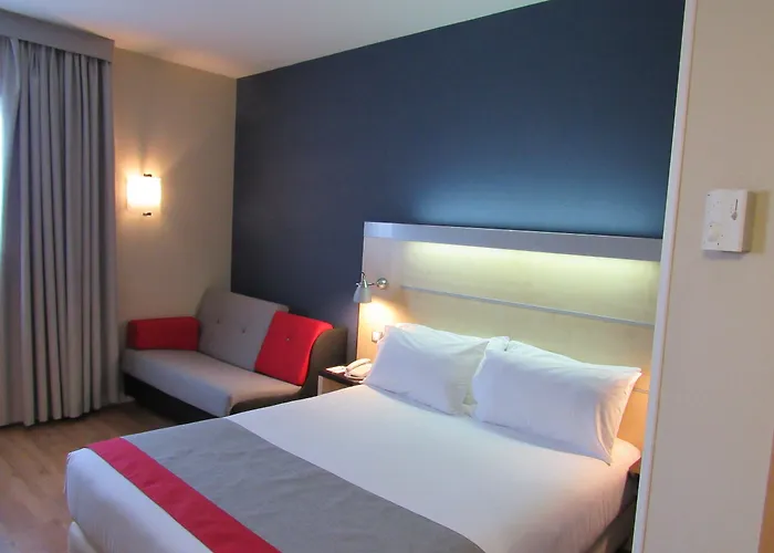 Express 22@ By Ihg