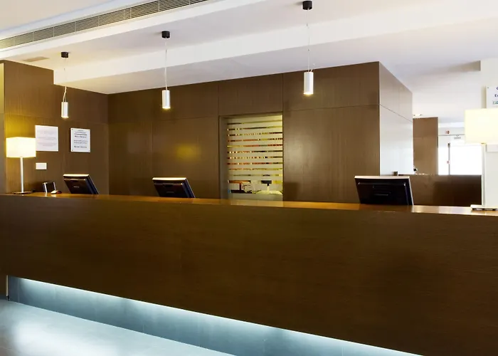 Express 22@ By Ihg
