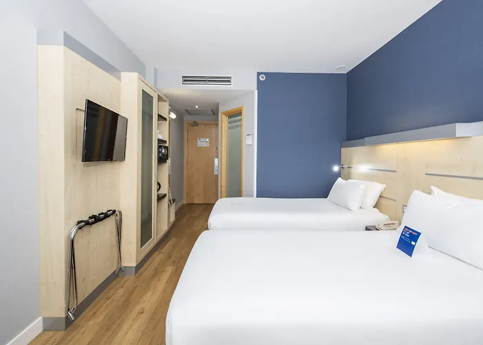 Express 22@ By Ihg