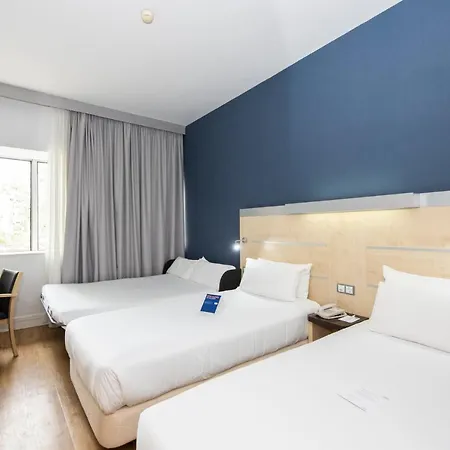 Express 22@ By Ihg Отель Барселона