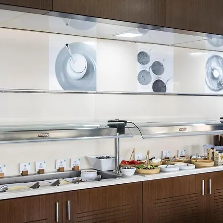 Express 22@ By Ihg Отель Барселона