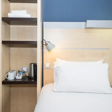 Express 22@ By Ihg Отель 3*